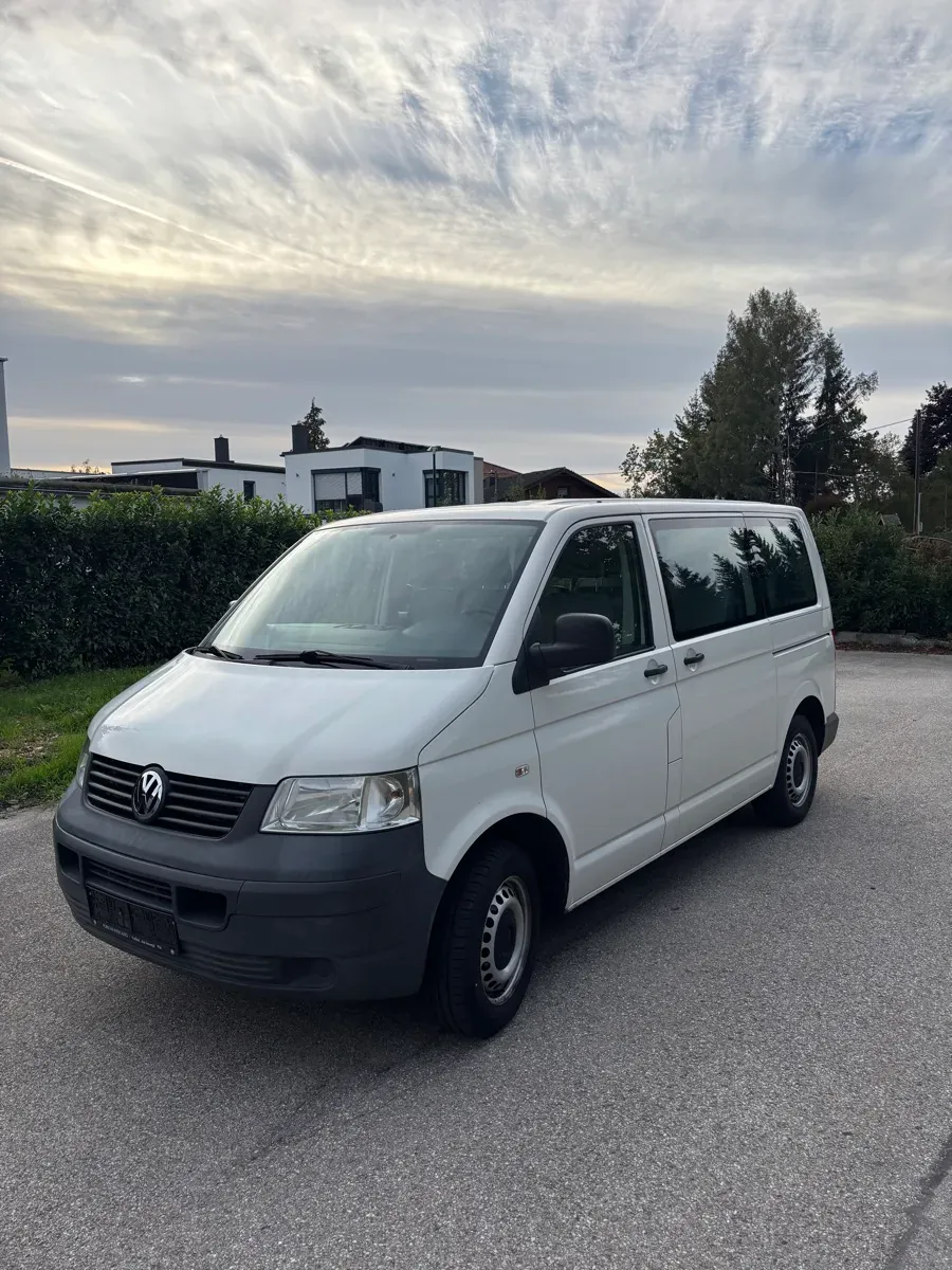Volkswagen T5 2008 photo 2