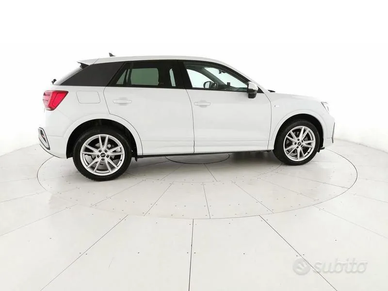 Audi Q2 2025 photo 4