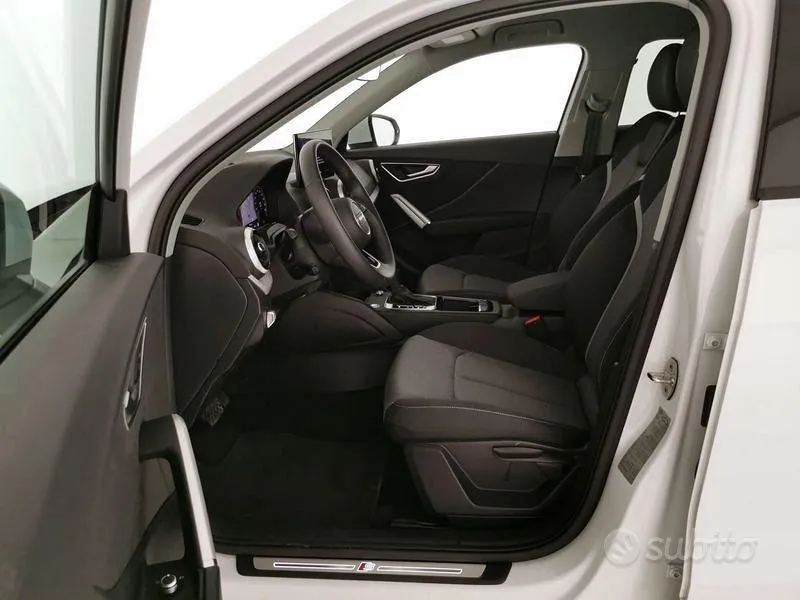 Audi Q2 2025 photo 5