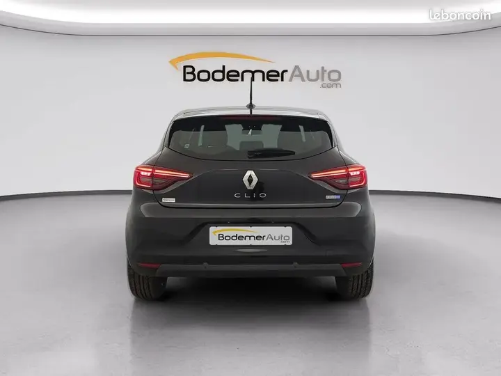 Renault Clio 2022 photo 4