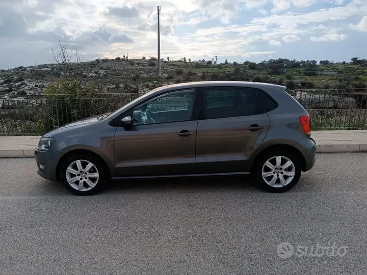 Volkswagen Polo 2010 photo 4