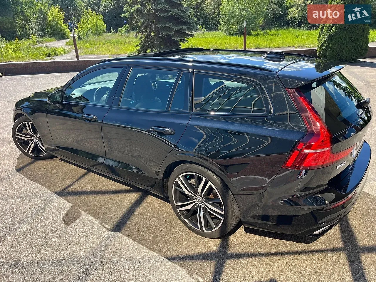 Volvo V60 2019 photo 4
