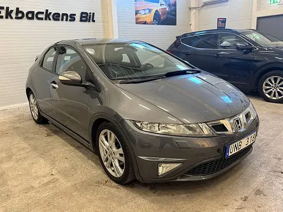 Honda Civic 2010 photo 2