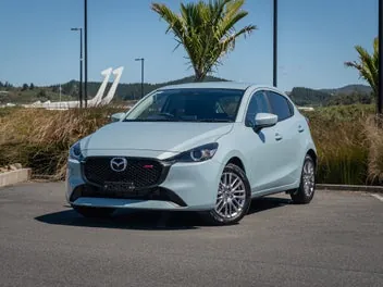 Mazda 2 2026 photo 2