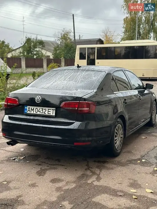 Volkswagen Jetta 2015 photo 3