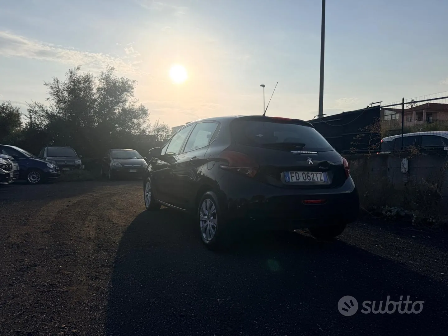 Peugeot 208 2016 photo 3