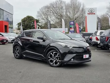 Toyota C-Hr 2017 photo 2