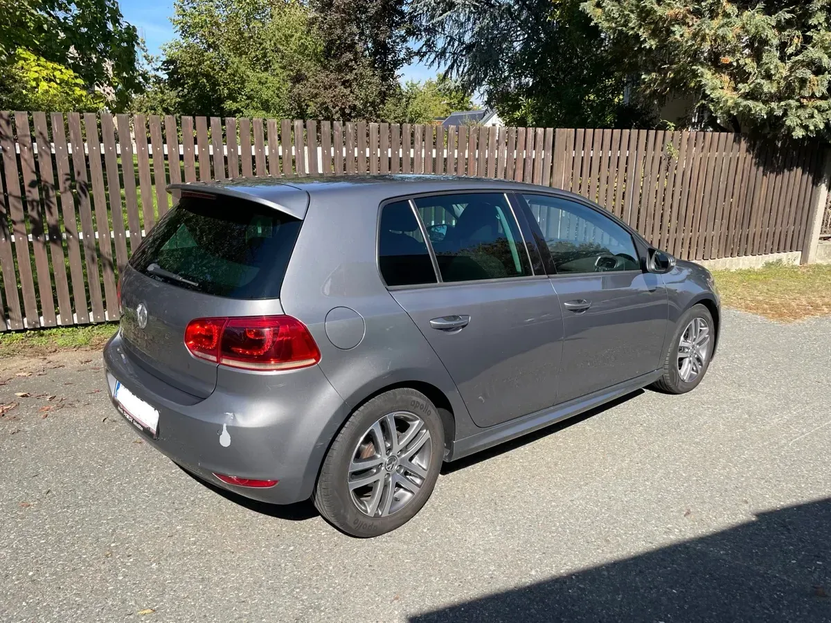 Volkswagen Golf 2012 photo 3