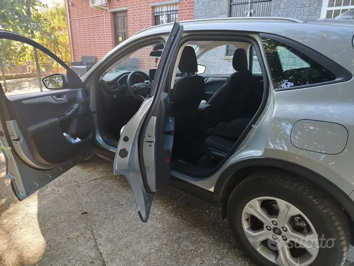 Ford Kuga 2021 photo 3