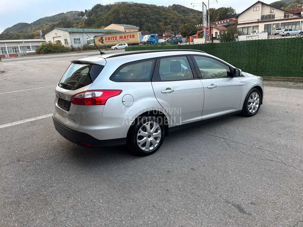 Ford Focus 2013 photo 5