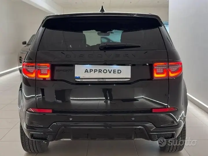 Land Rover Discovery Sport 2024 photo 5