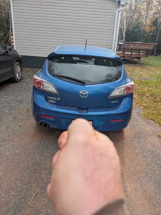 Mazda 3 2012 photo 3