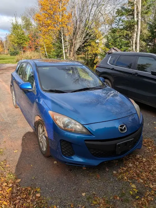 Mazda 3 2012 photo 2
