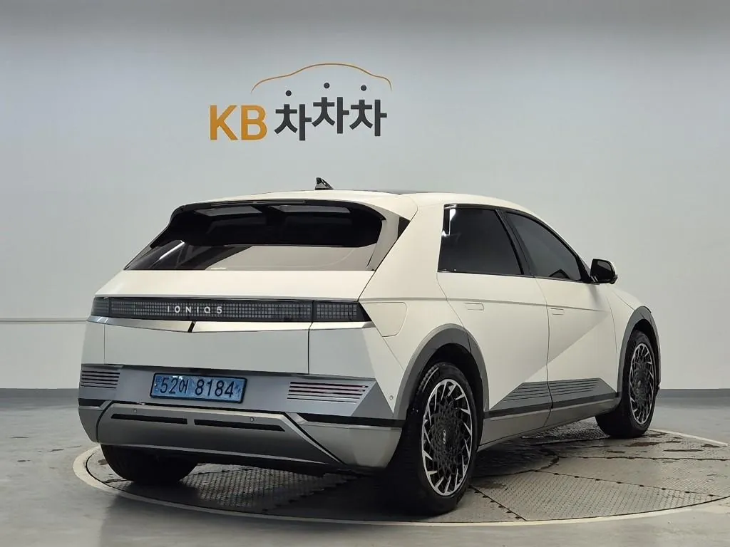 Hyundai Ioniq 5 2023 photo 3