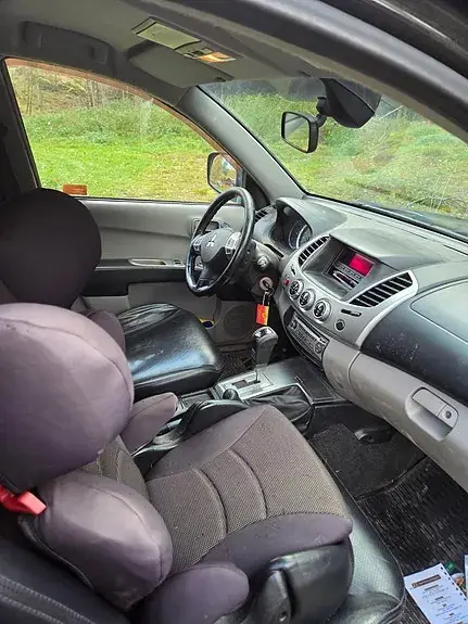 Mitsubishi L200 2011 photo 3