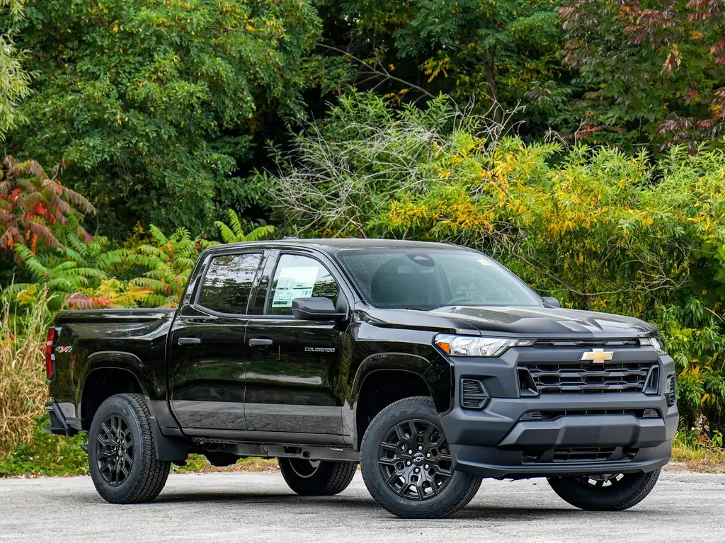 Chevrolet Colorado 2026 photo 2