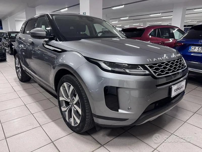 Land Rover Range Rover Evoque 2022 photo 2