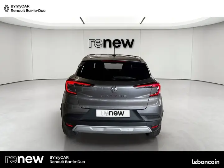 Renault Captur 2022 photo 4