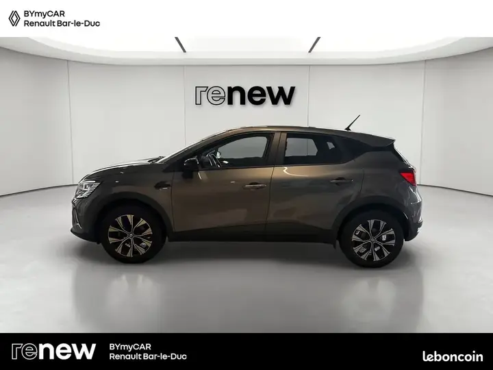 Renault Captur 2022 photo 2