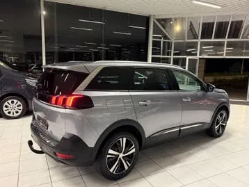Peugeot 5008 2018 photo 3