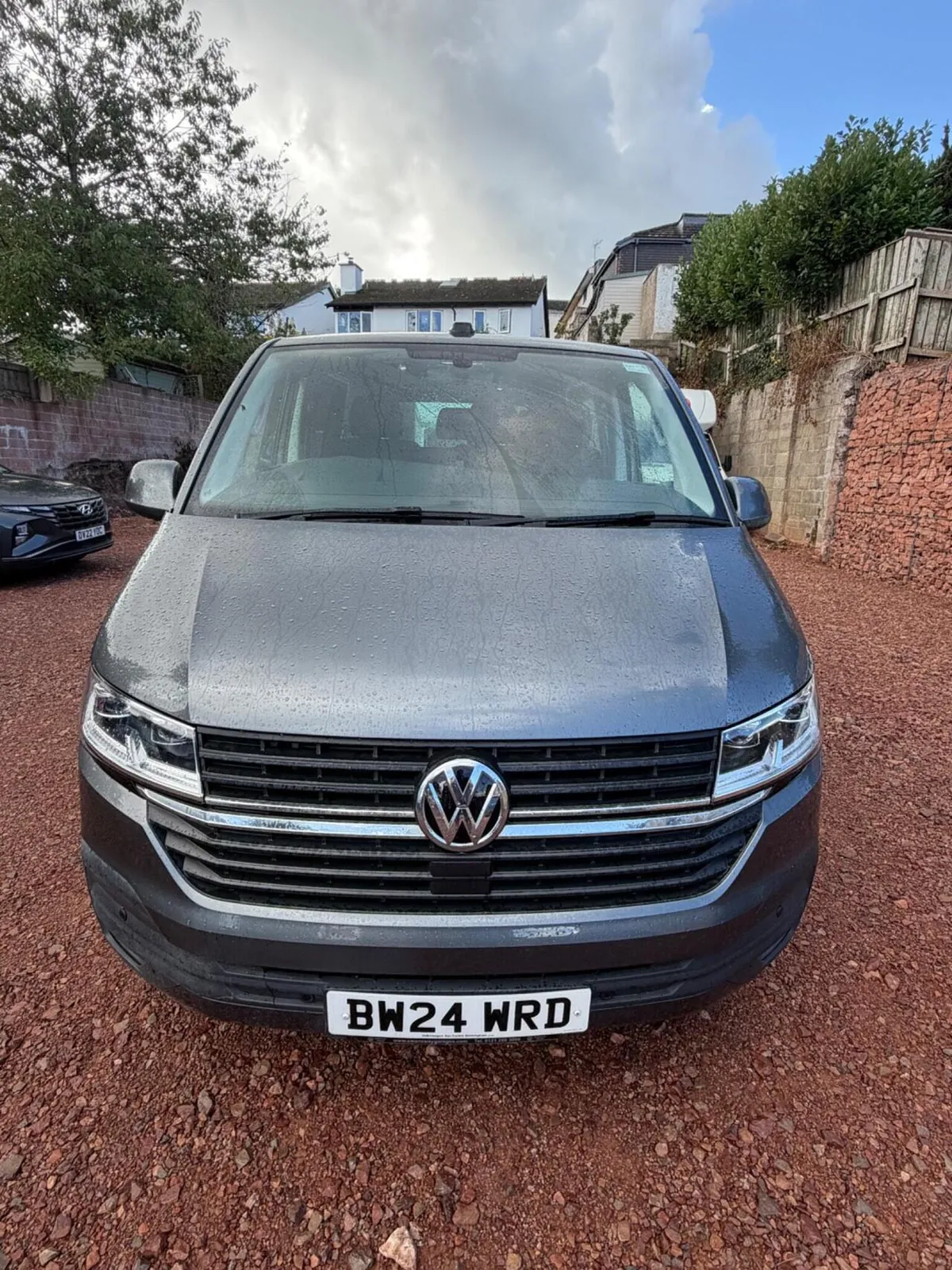 Volkswagen Transporter 2024 photo 2