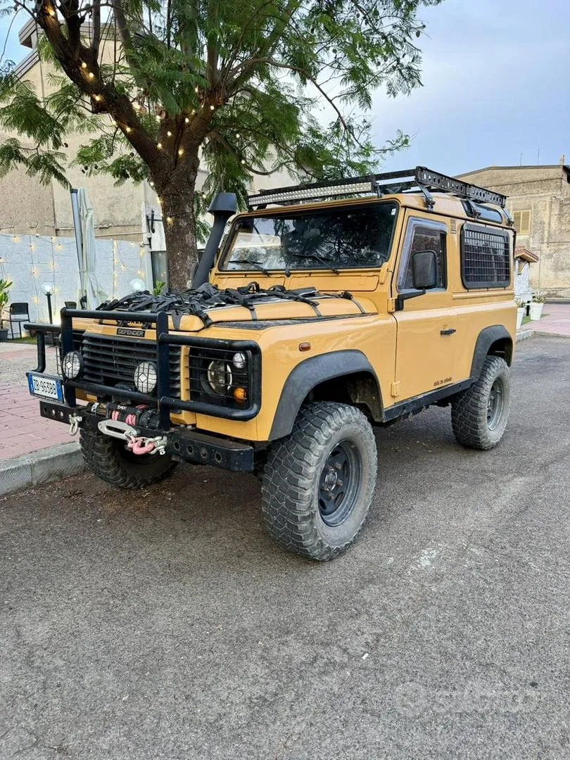 Land Rover Defender 2000 photo 5