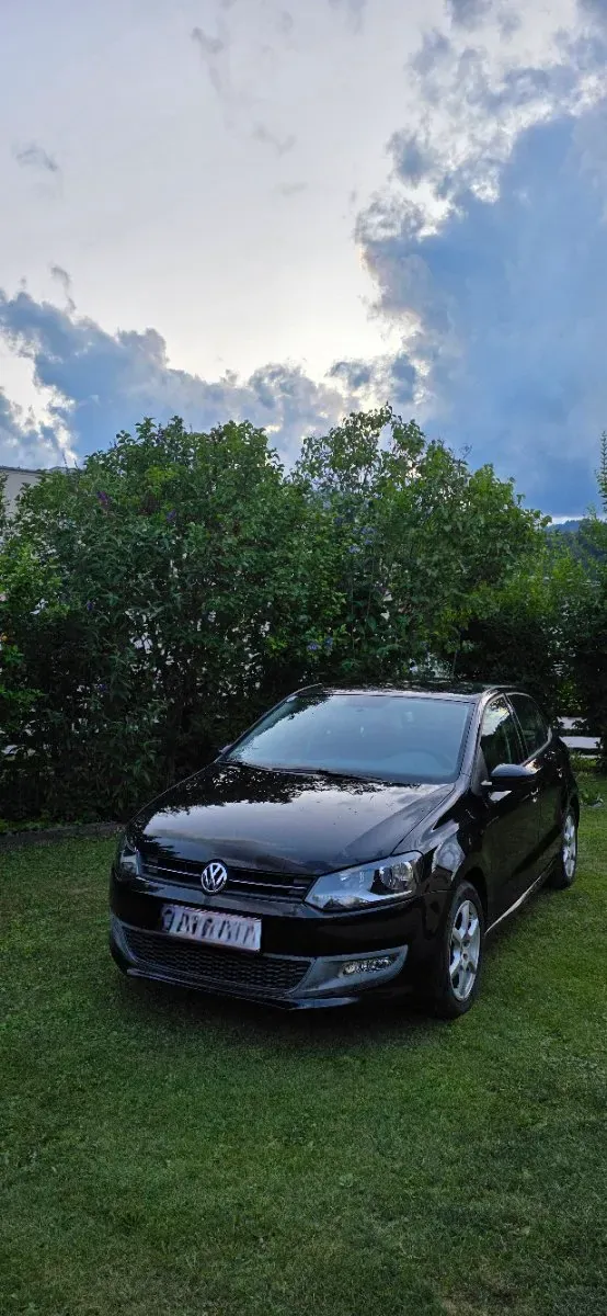 Volkswagen Polo 2010 photo 2