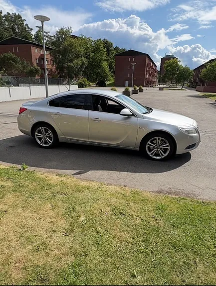 Opel Insignia 2009 photo 2