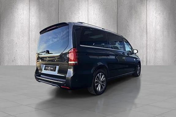 Mercedes-Benz Eqv300 2022 photo 5