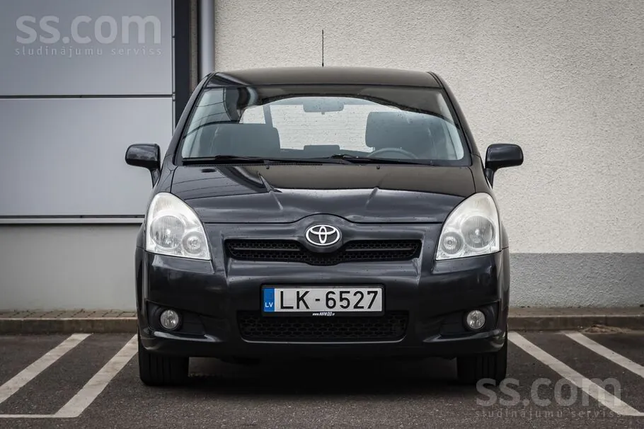 Toyota Corolla Verso 2007 photo 2