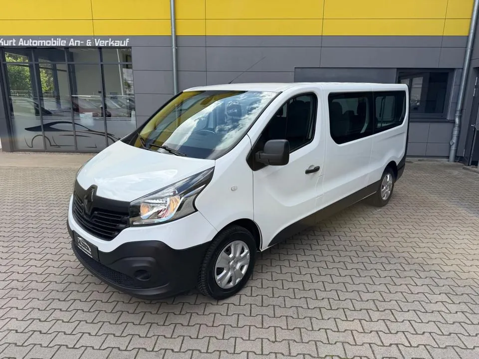 Renault Trafic Combi
