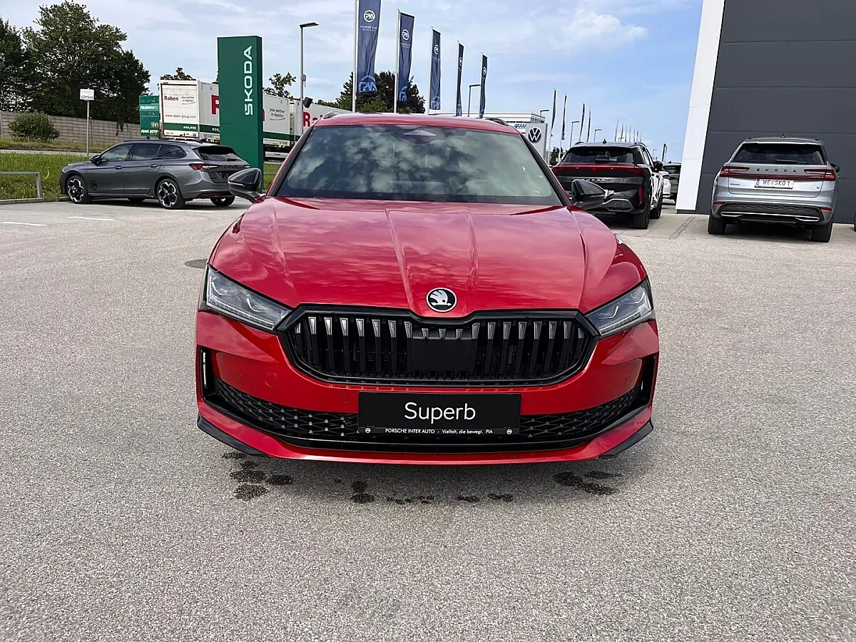 Skoda Superb 2026 photo 3
