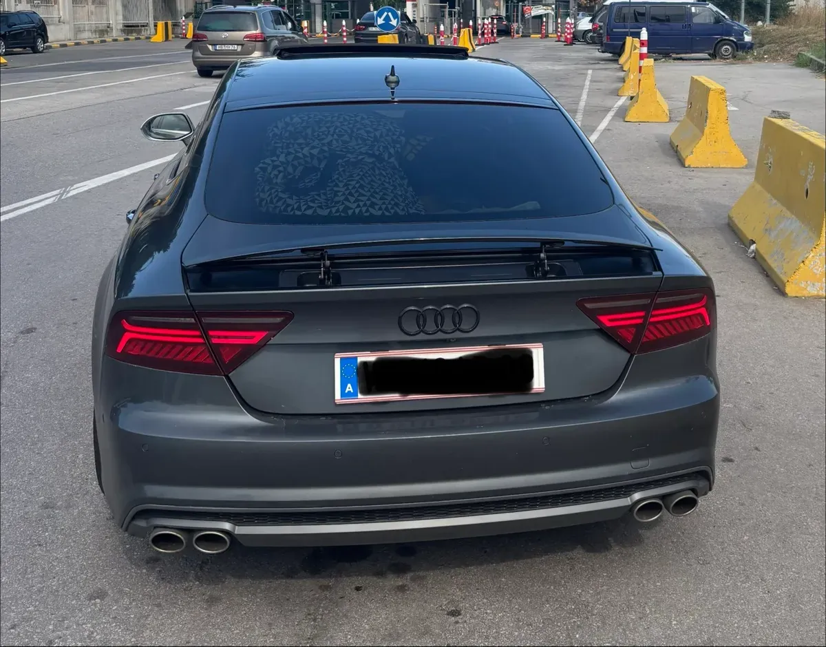 Audi A7 2014 photo 2