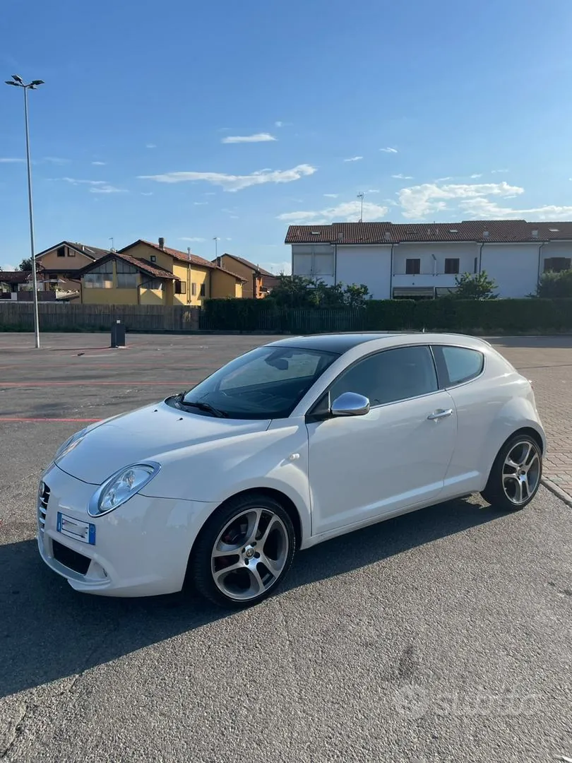 Alfa Romeo Mito 2010 photo 2