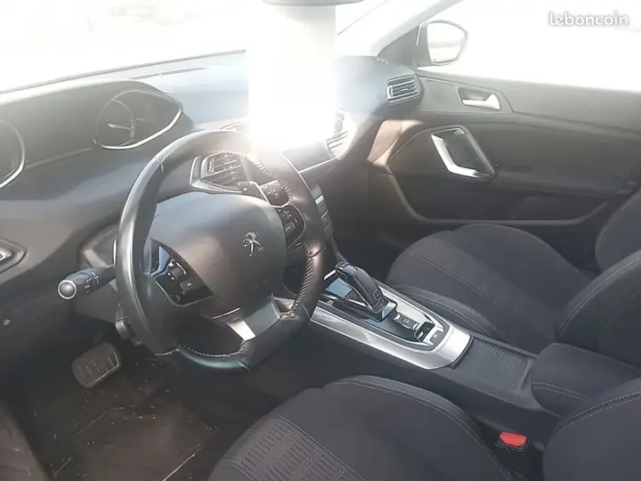 Peugeot 308 2020 photo 5