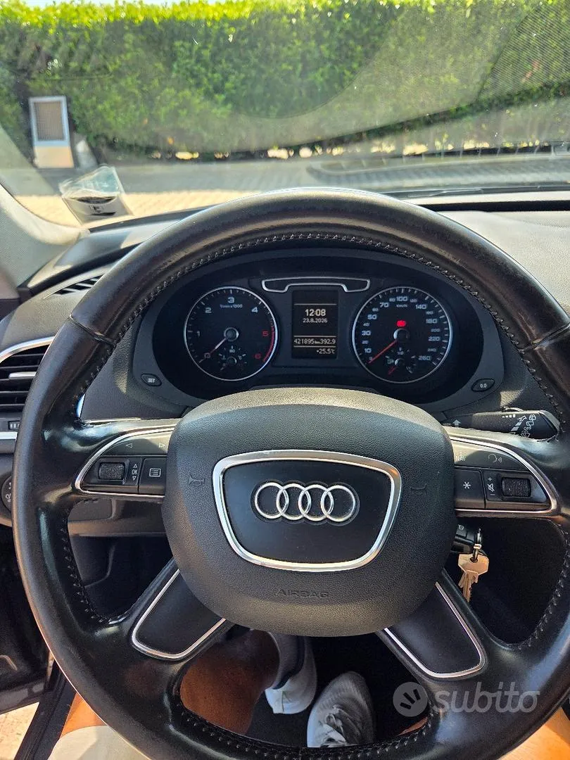 Audi Q3 2012 photo 4