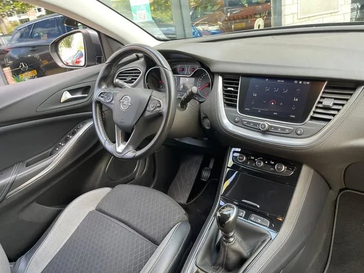 Opel Grandland X 2018 photo 2