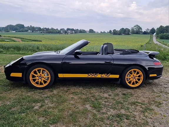 Porsche 911 Carrera 4