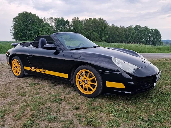 Porsche 911 Carrera 4 2002 photo 5