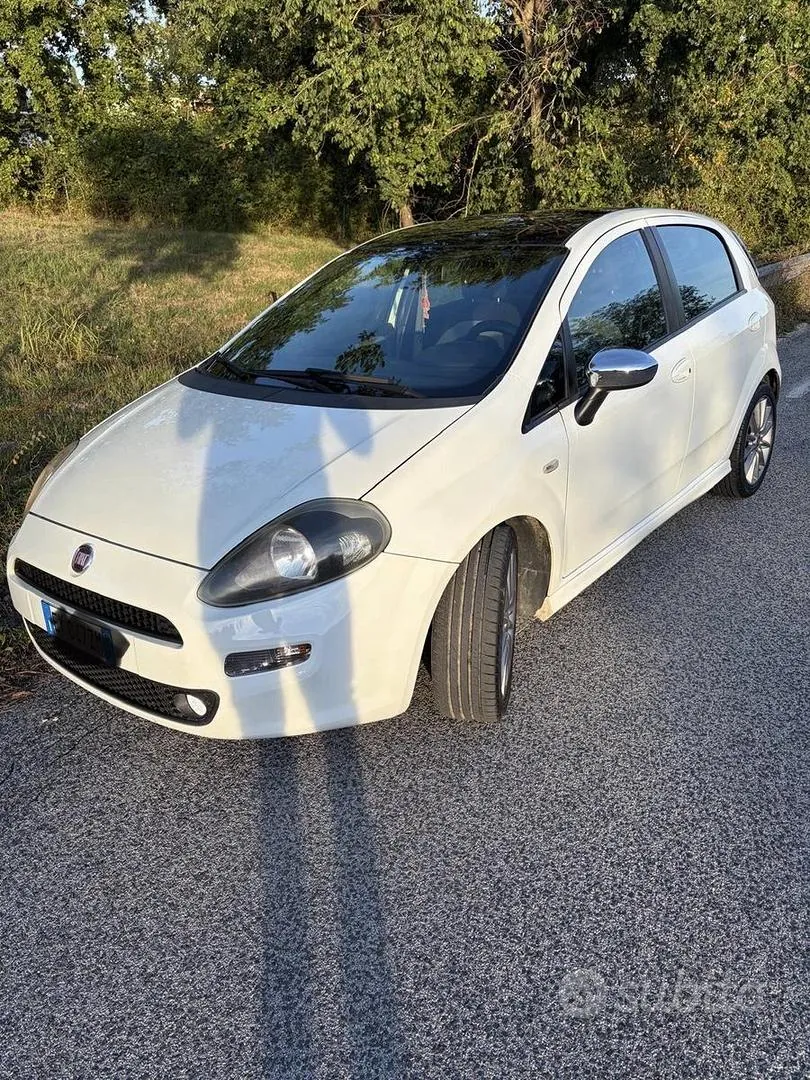 Fiat Punto 2016 photo 2