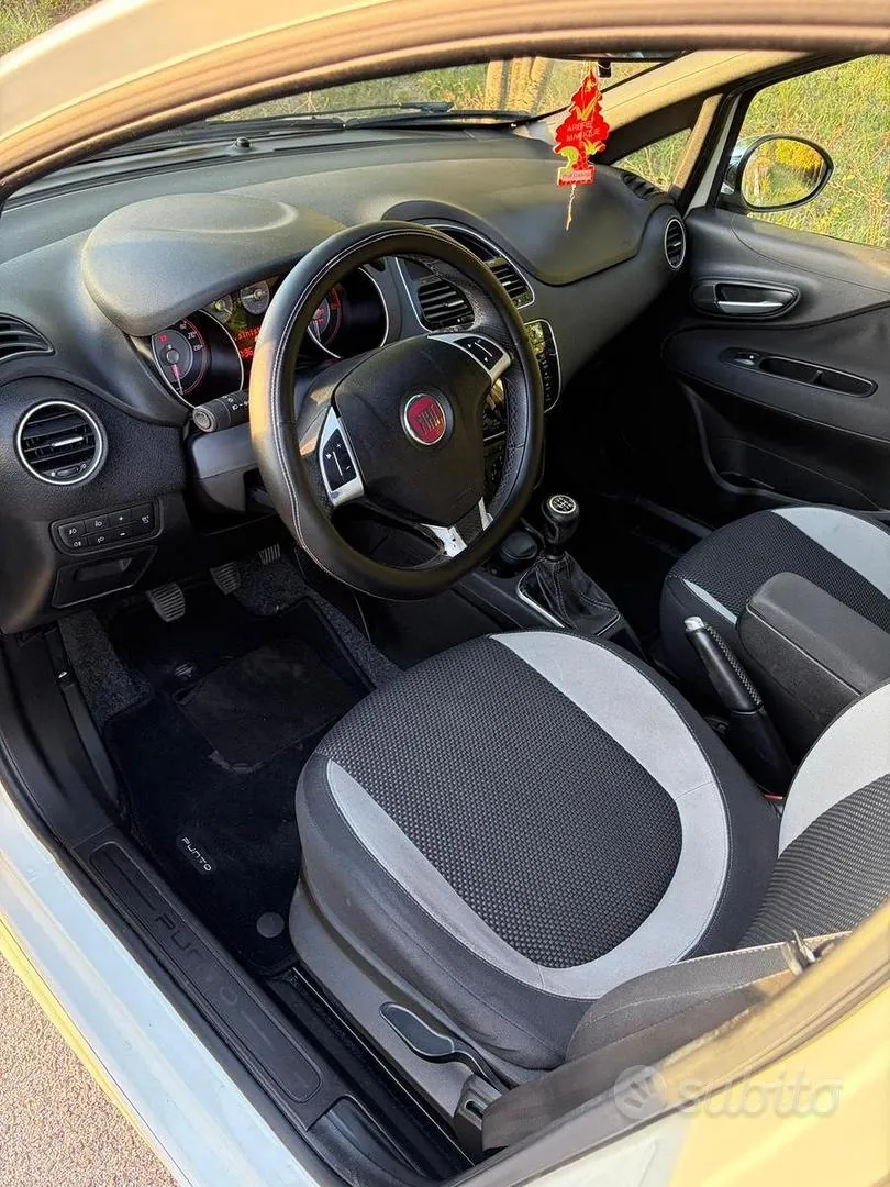 Fiat Punto 2016 photo 4
