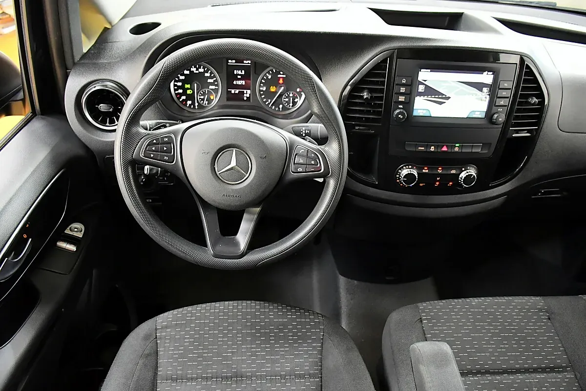 Mercedes-Benz Vito 2023 photo 2