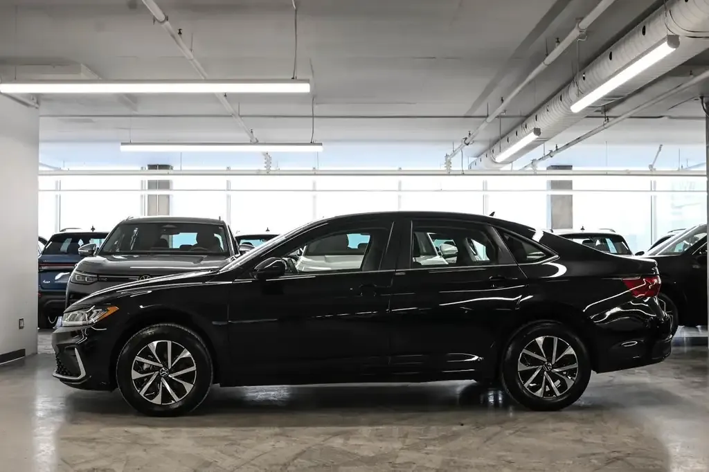 Volkswagen Jetta 2025 photo 3
