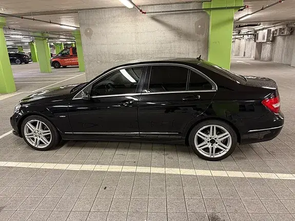 Mercedes-Benz C180 D 2012 photo 4