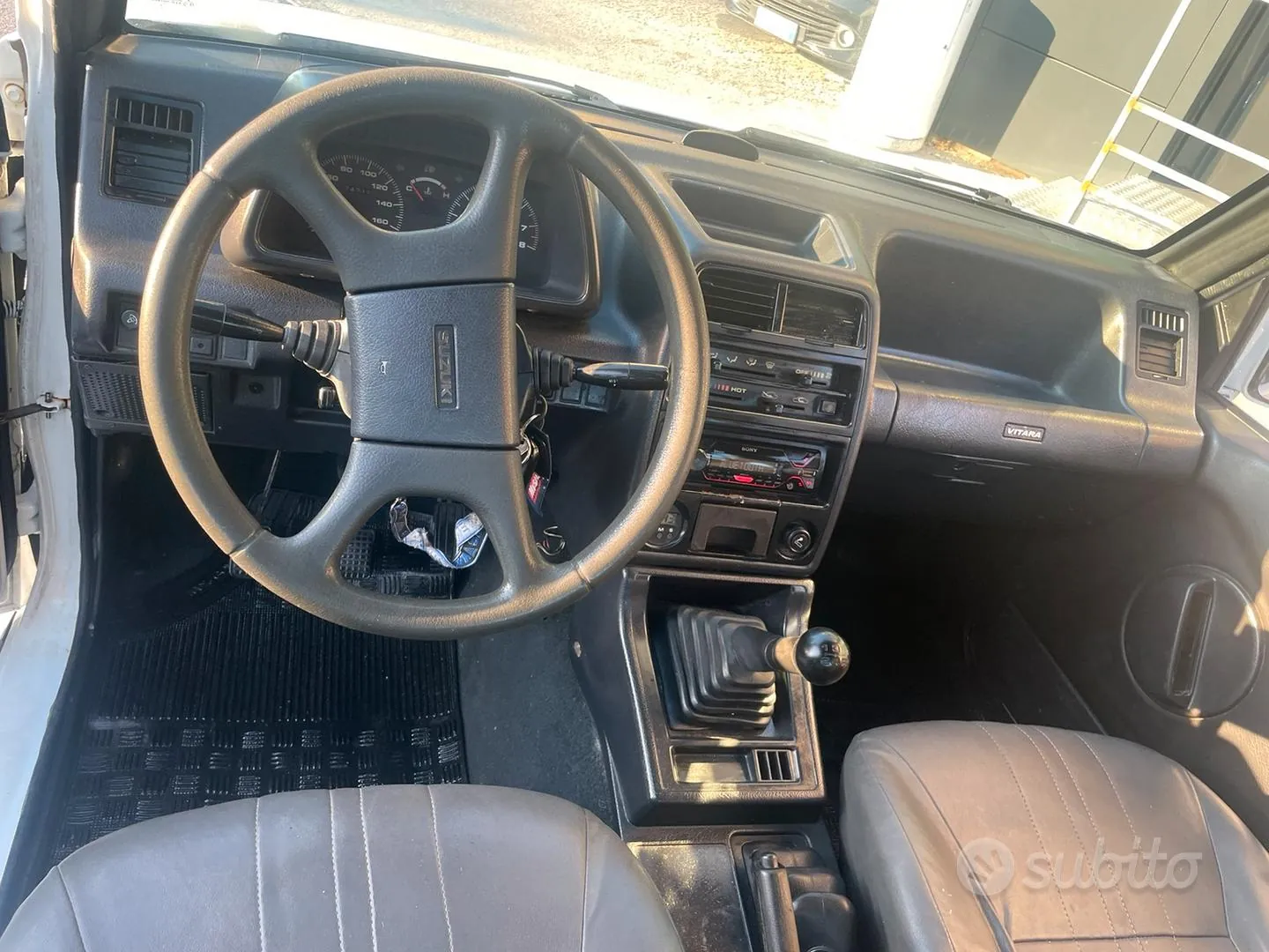Suzuki Vitara 1990 photo 5