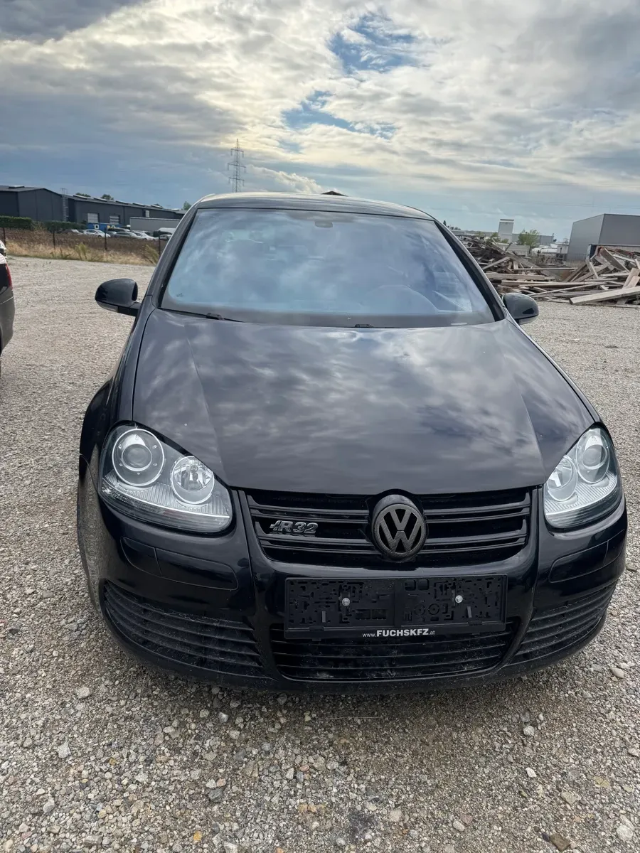 Volkswagen Golf 2005 photo 2