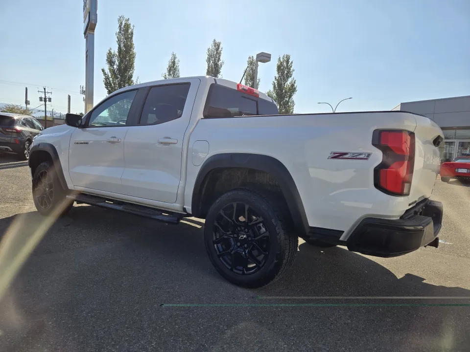 Chevrolet Colorado 2024 photo 3