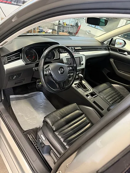 Volkswagen Passat 2015 photo 2