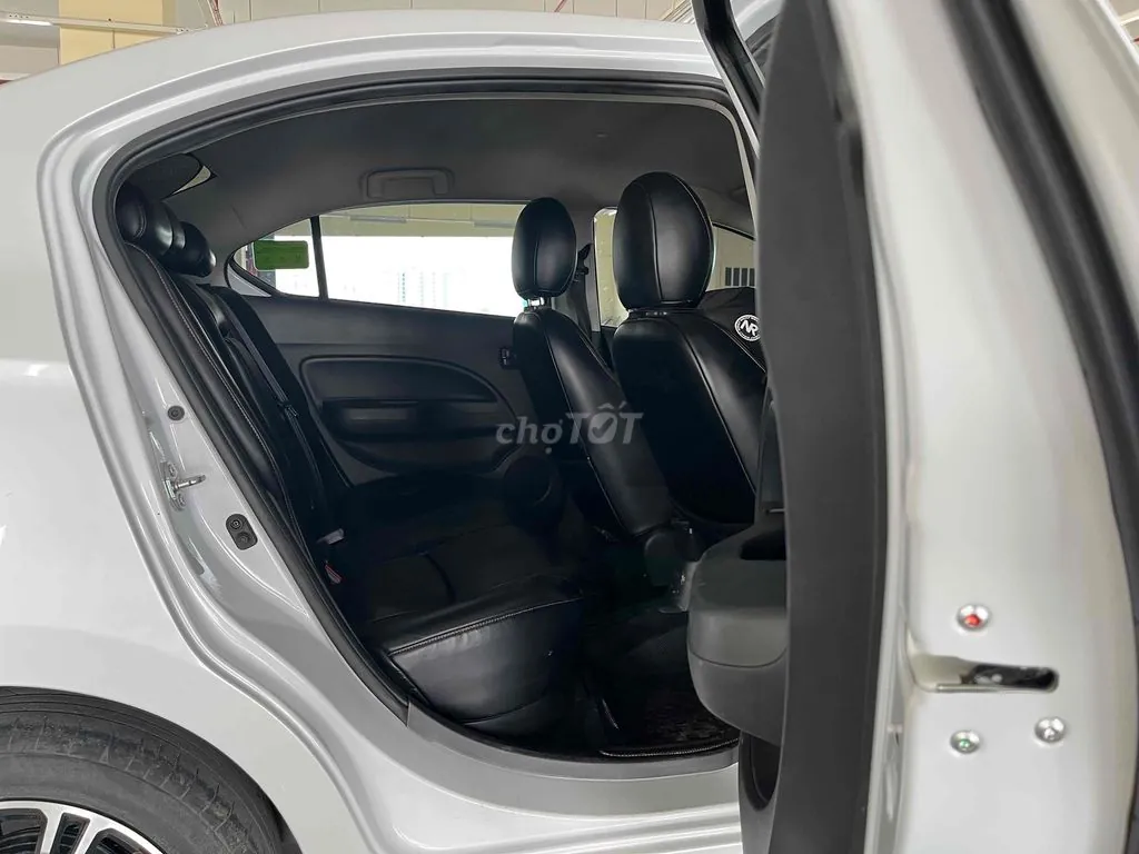 Mitsubishi Attrage 2024 photo 4