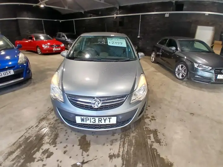 Vauxhall Corsa 2013 photo 2